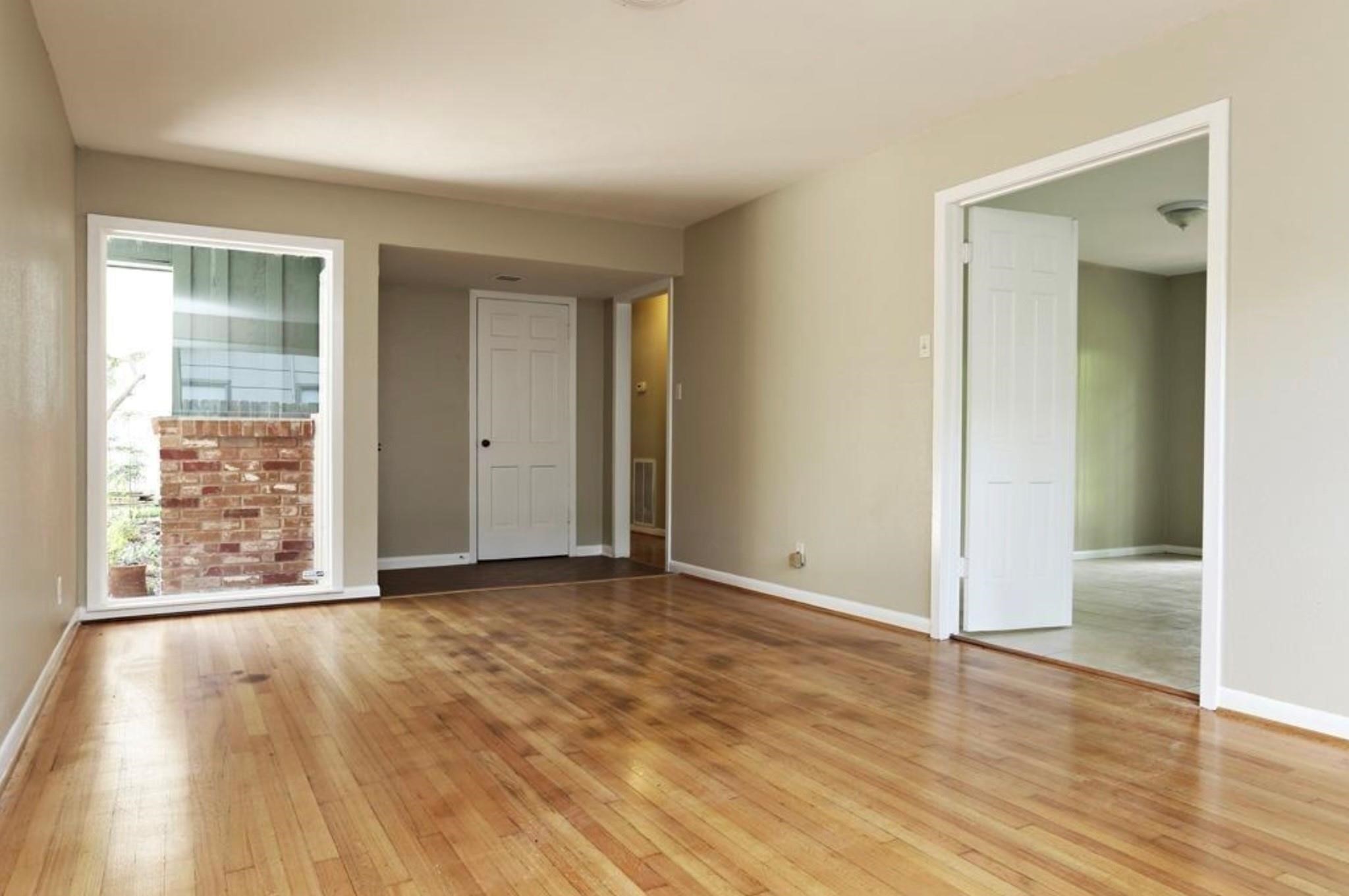 6729 Roos Road , Houston, TX, 77074 | 90053025 | Realty Texas LLC
