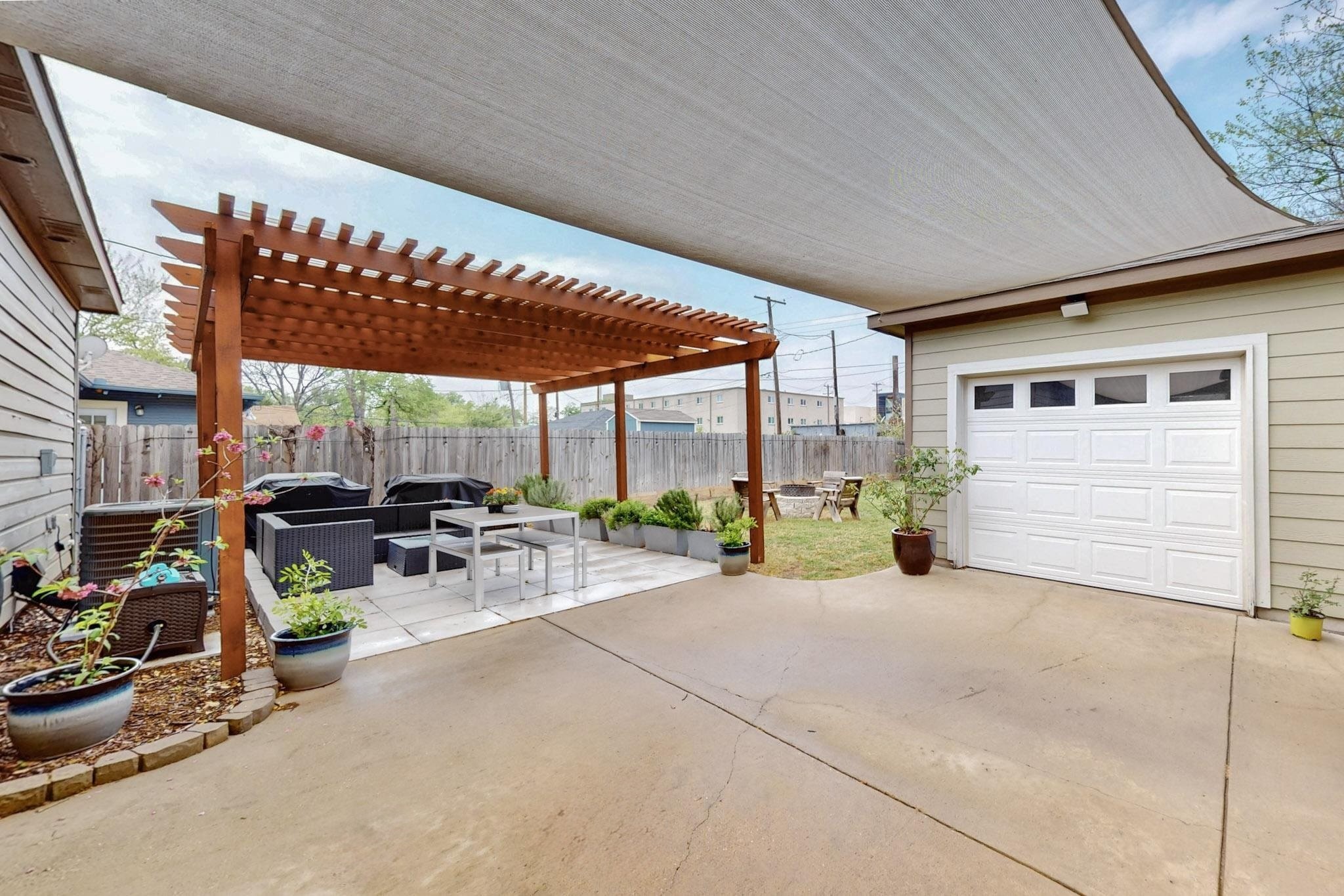 2723 Park Row Avenue , Dallas, TX, 75215 | 20887293 | Realty Texas LLC