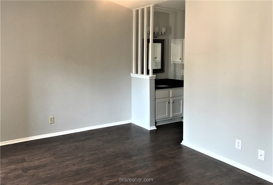1904 Dartmouth Street F4 , College Station, TX, 77840 | 25004500 | Realty Texas LLC