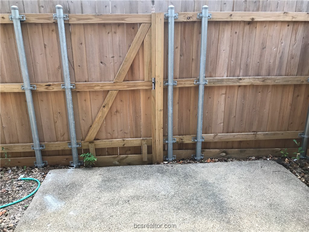 1904 Dartmouth Street F4 , College Station, TX, 77840 | 25004500 | Realty Texas LLC