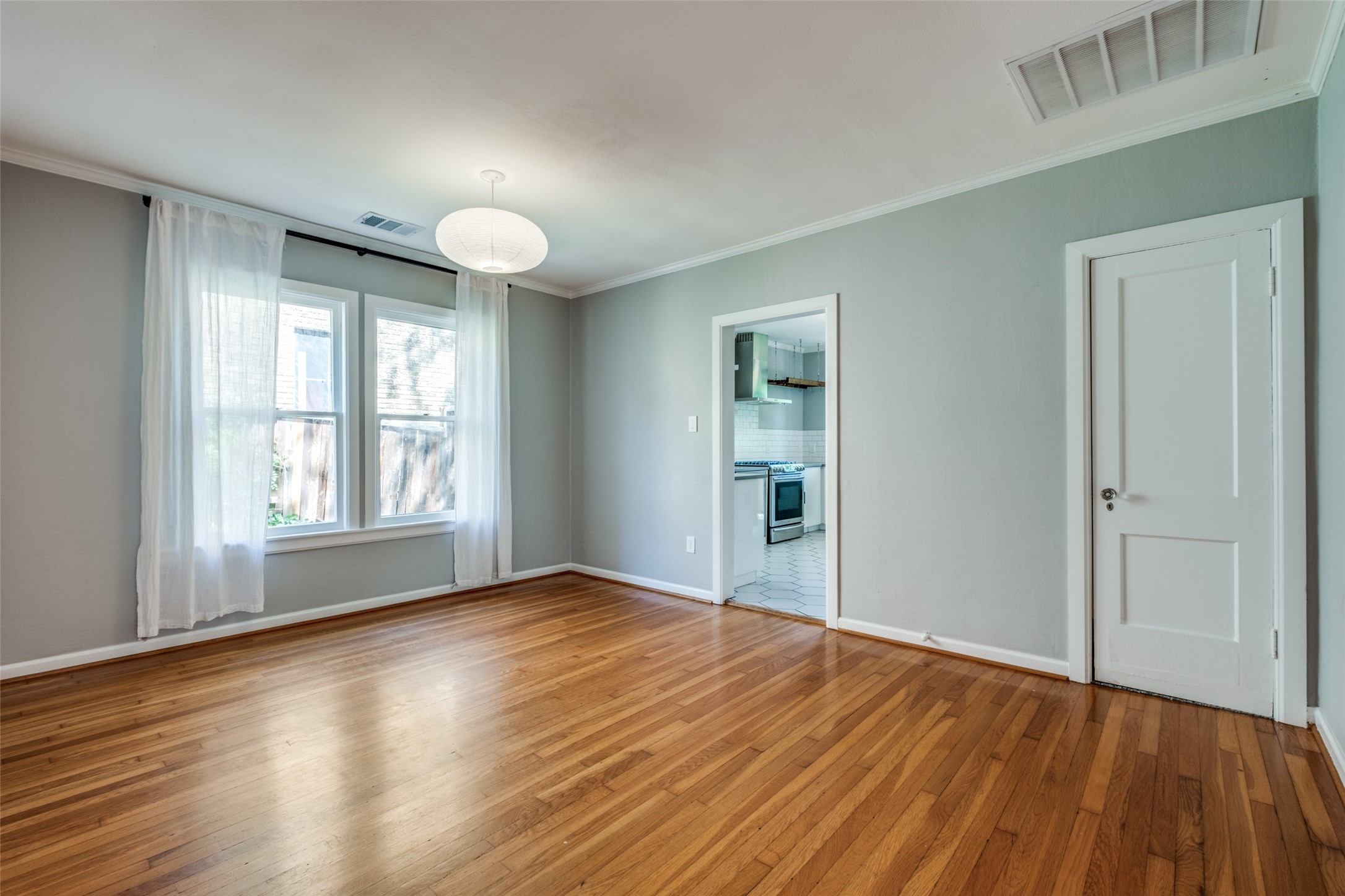 606 Newell Avenue , Dallas, TX, 75223 | 20903221 | Realty Texas LLC