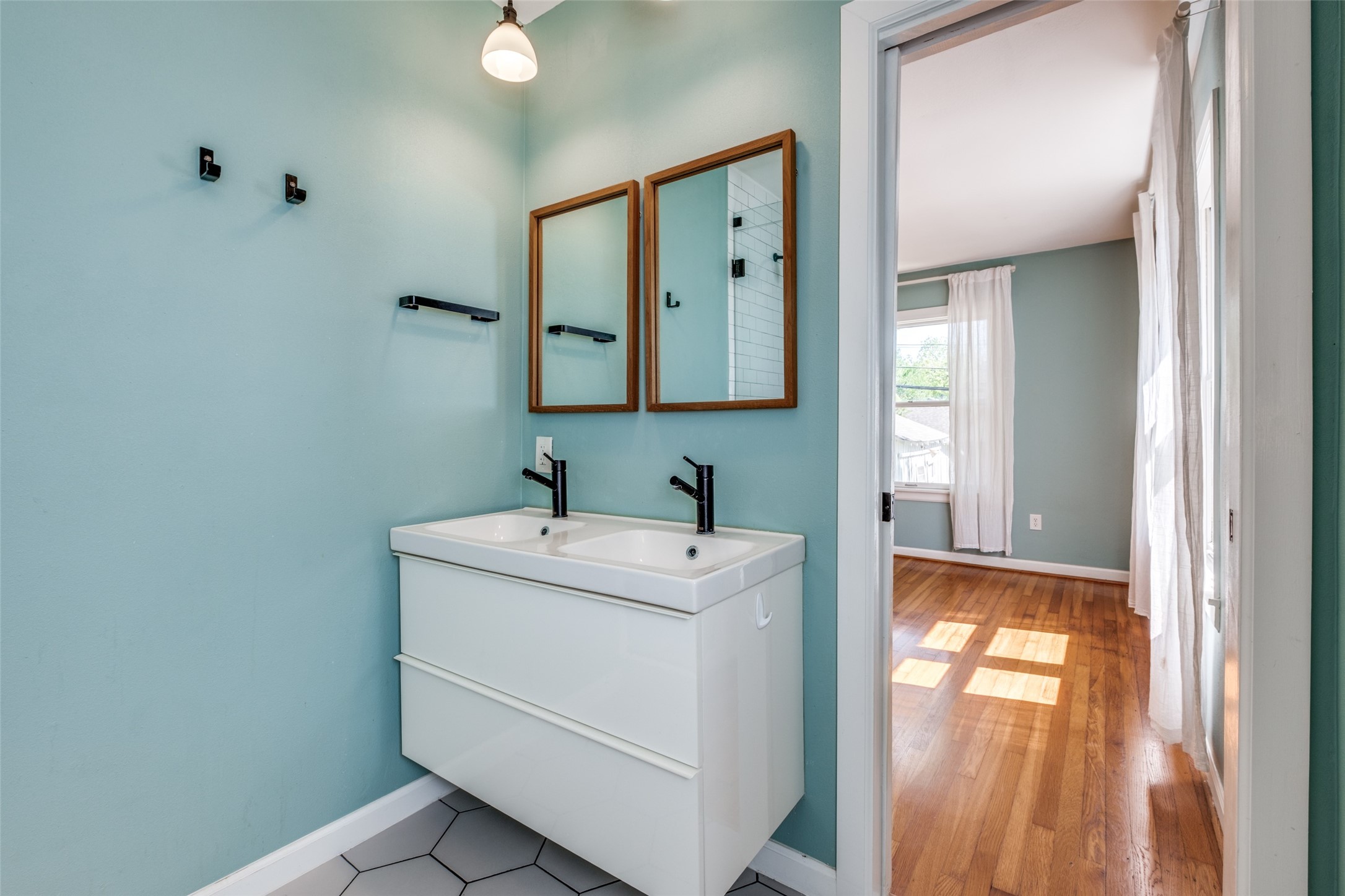 606 Newell Avenue , Dallas, TX, 75223 | 20903221 | Realty Texas LLC