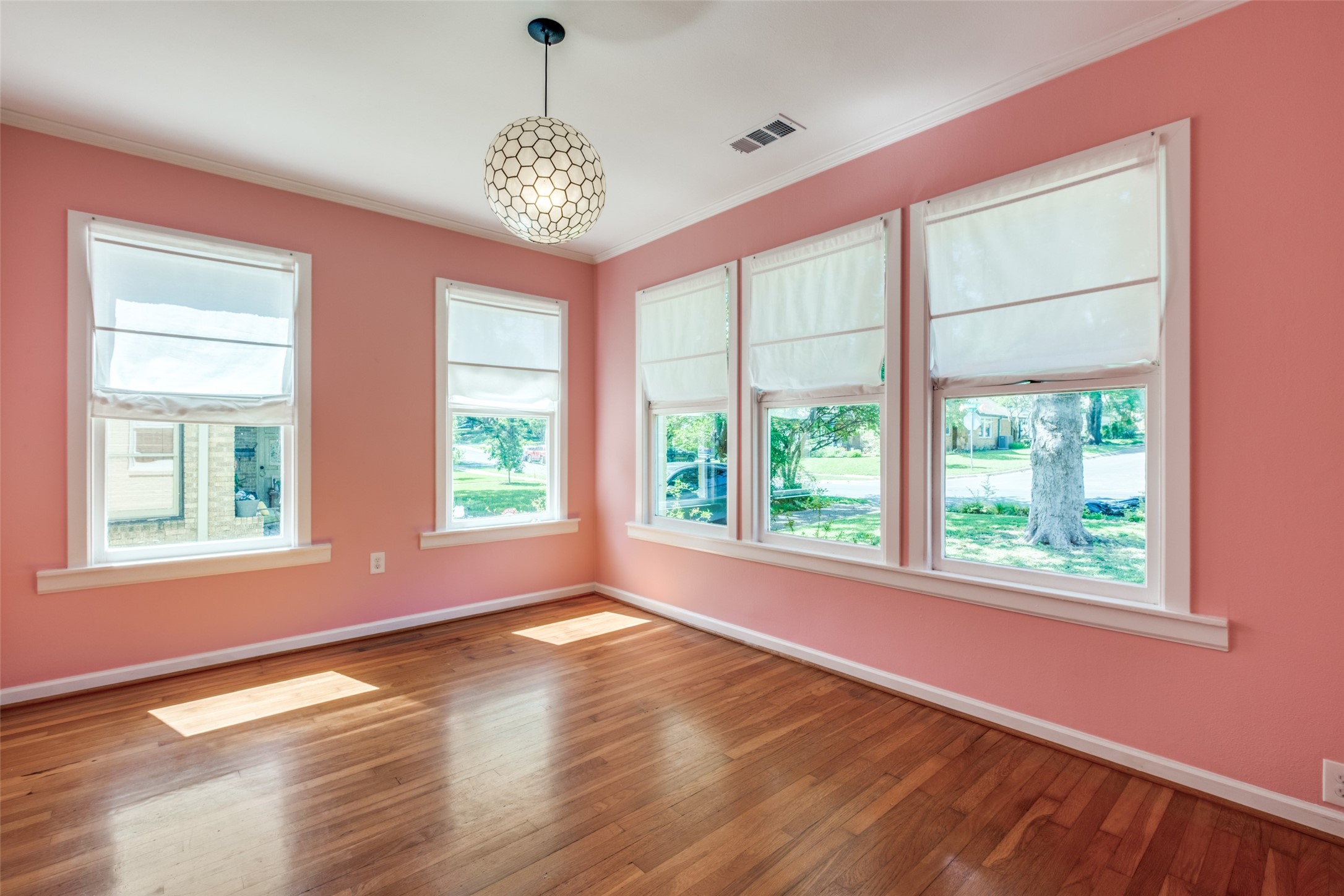 606 Newell Avenue , Dallas, TX, 75223 | 20903221 | Realty Texas LLC