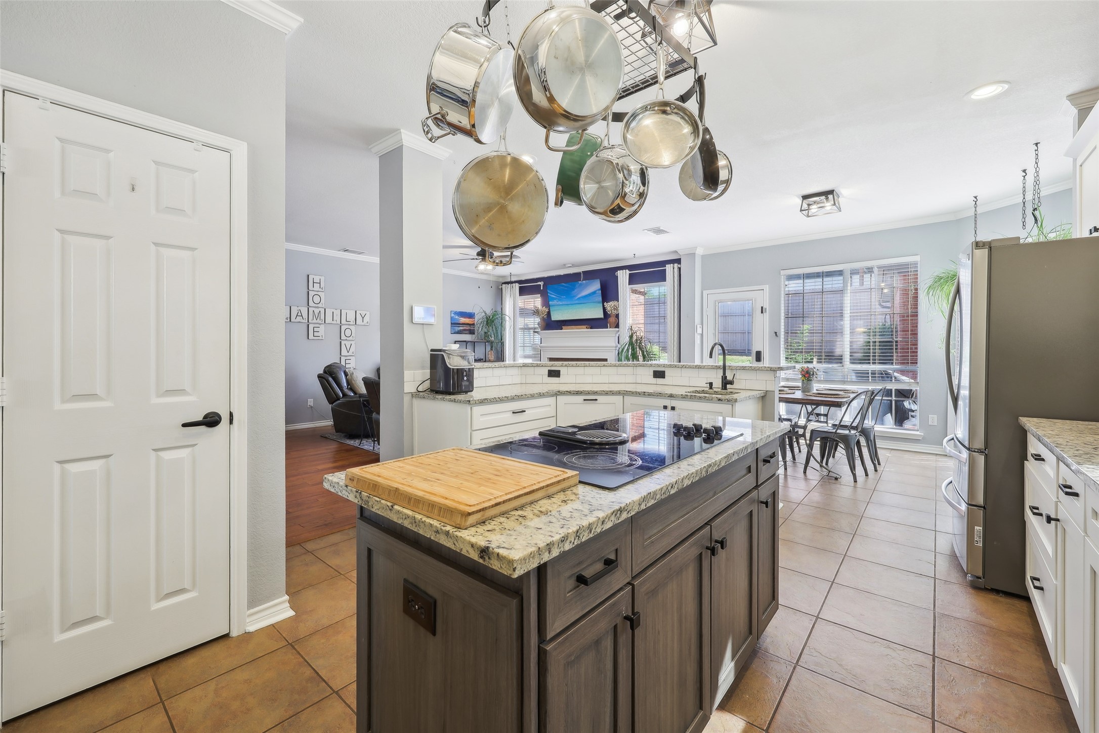 2077 Brookgate Drive , Grapevine, TX, 76051 | 20902257 | Realty Texas LLC
