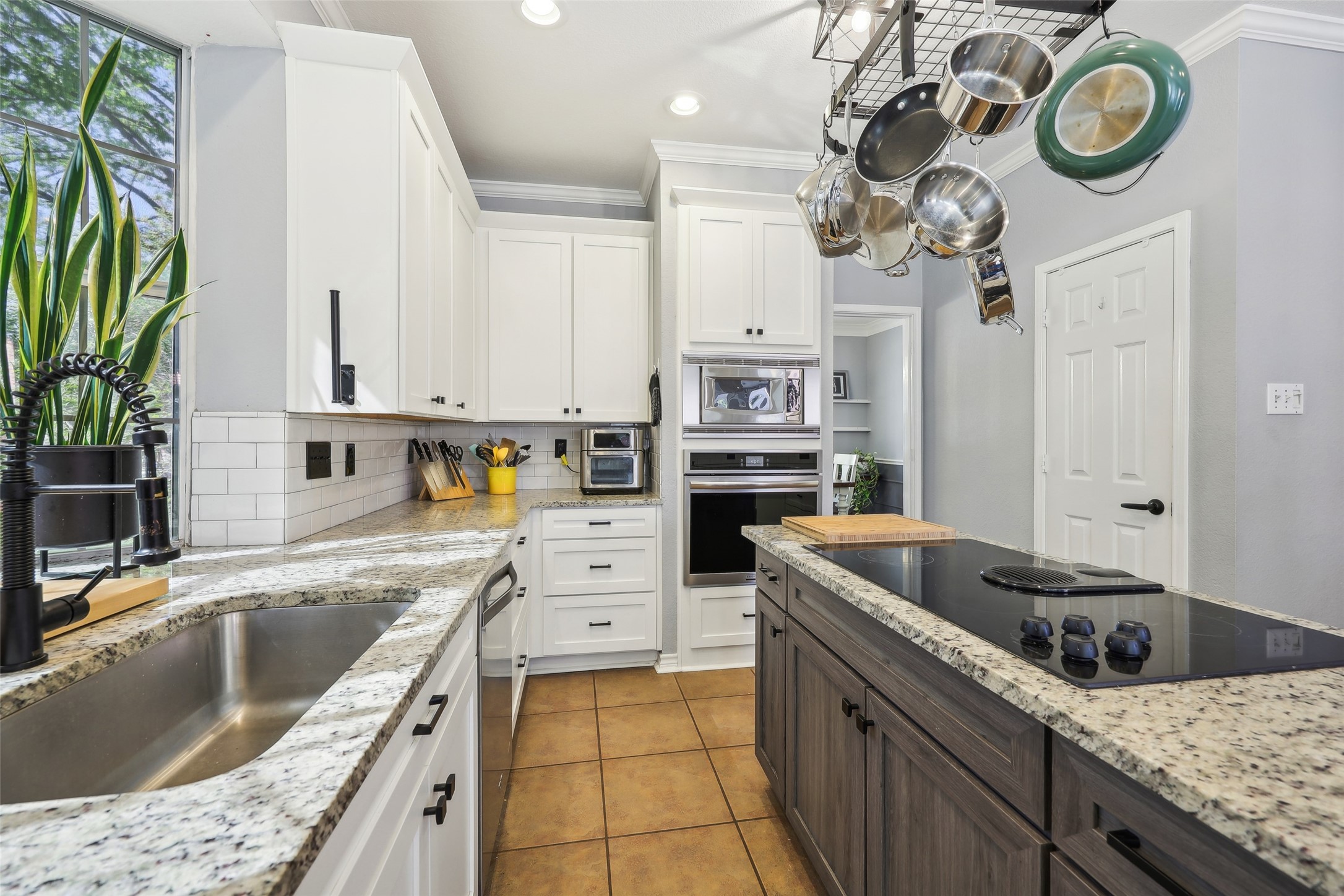 2077 Brookgate Drive , Grapevine, TX, 76051 | 20902257 | Realty Texas LLC