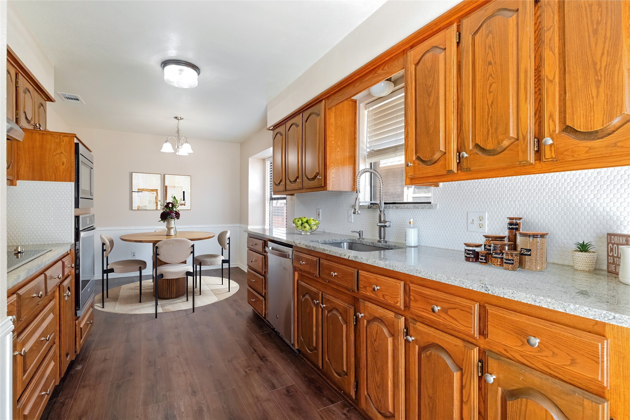 1911 Arbor Creek Drive , Carrollton, TX, 75010 | 20904339 | Realty Texas LLC
