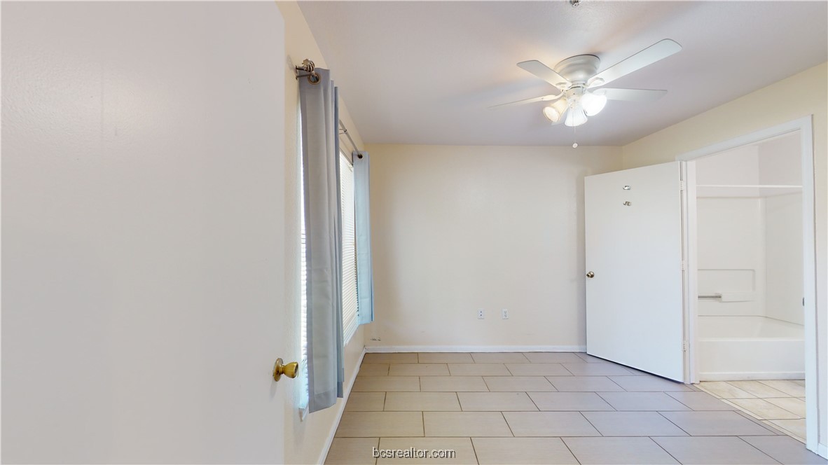 529 Southwest Parkway 102 Room A, B & C , College Station, TX, 77840 | 25004598 | Realty Texas LLC