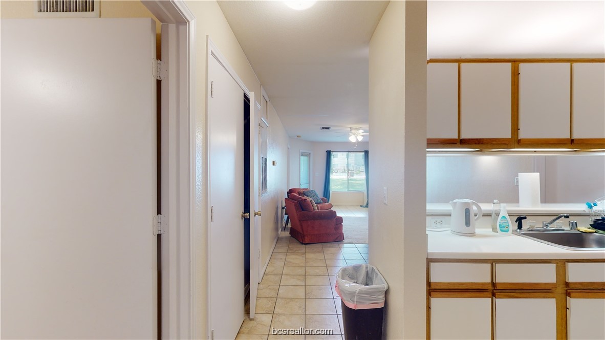 529 Southwest Parkway 102 Room A, B & C , College Station, TX, 77840 | 25004598 | Realty Texas LLC