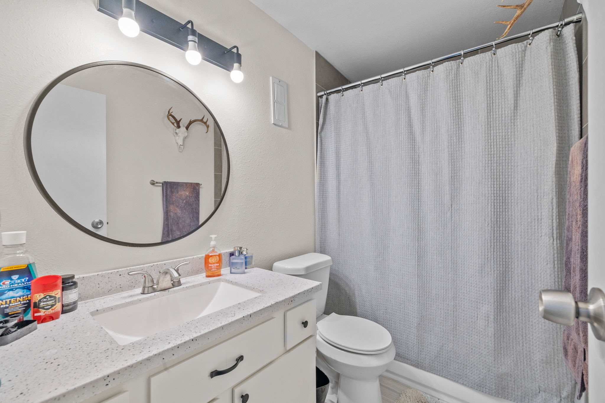 4001 Nasa Parkway 219 , El Lago, TX, 77586 | 32864074 | Realty Texas LLC