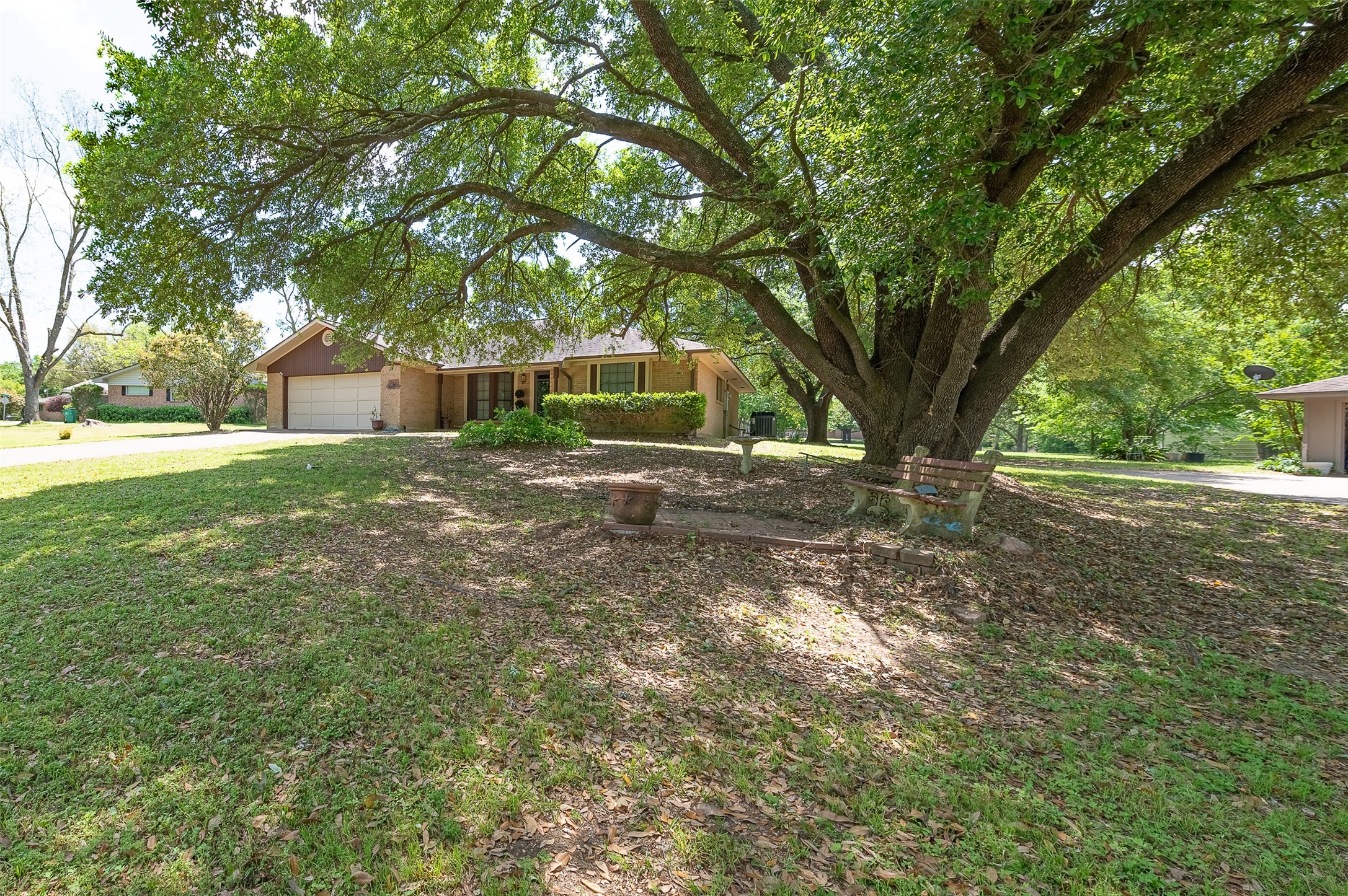 303 Heath Avenue , Madisonville, TX, 77864 | 38397837 | Realty Texas LLC