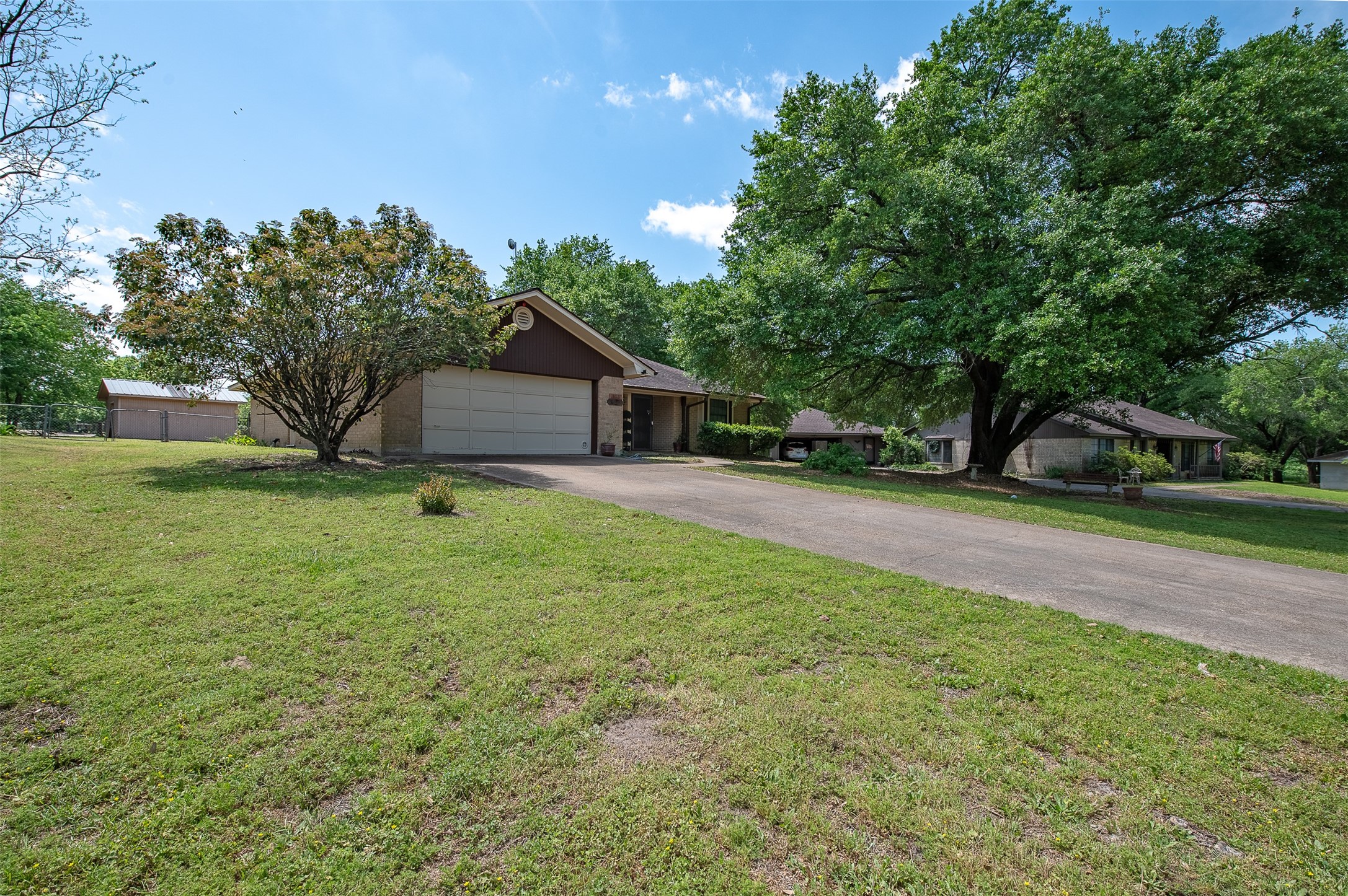 303 Heath Avenue , Madisonville, TX, 77864 | 38397837 | Realty Texas LLC