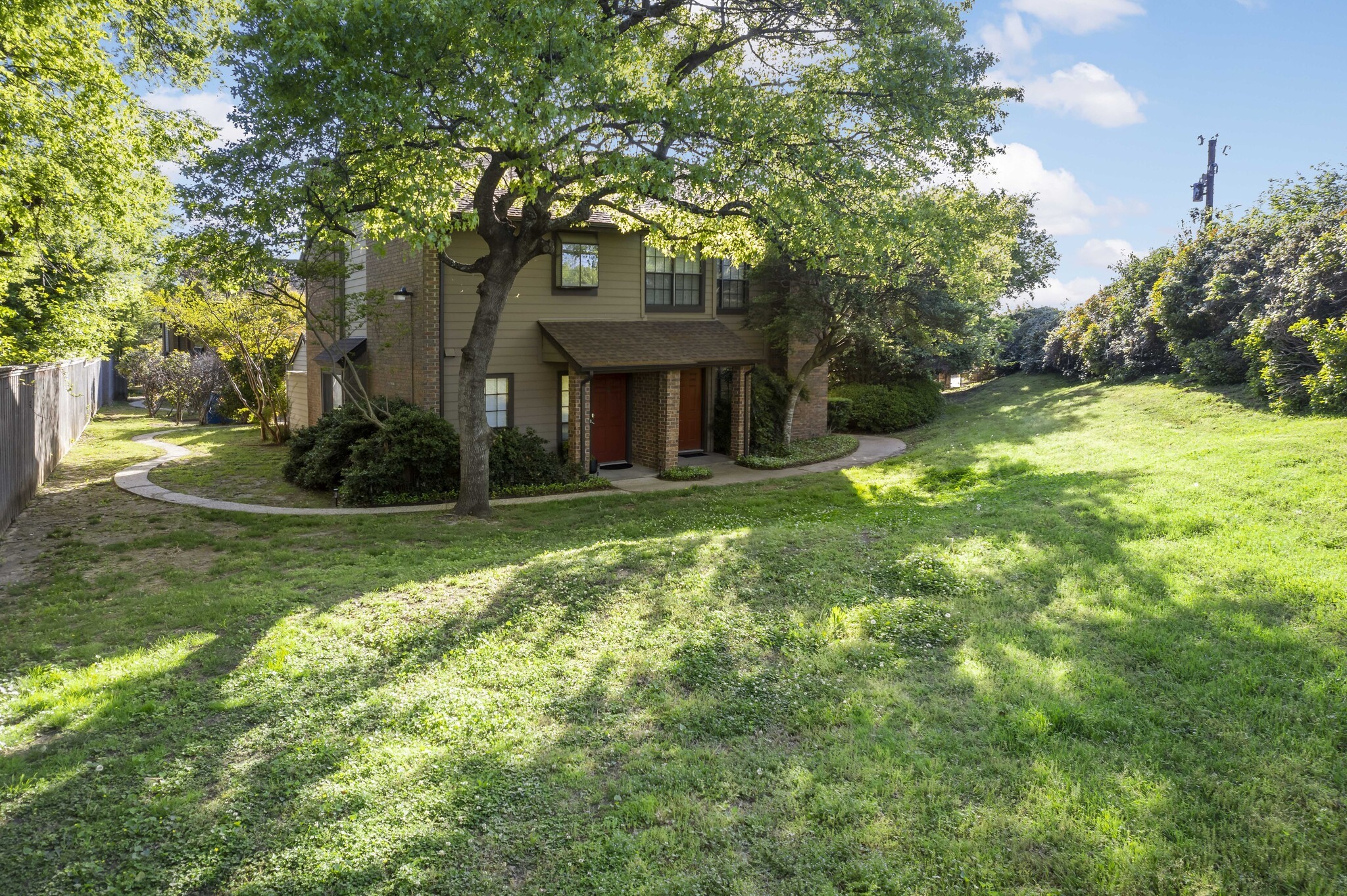 9910 Royal Lane 1401 , Dallas, TX, 75231 | 20904117 | Realty Texas LLC