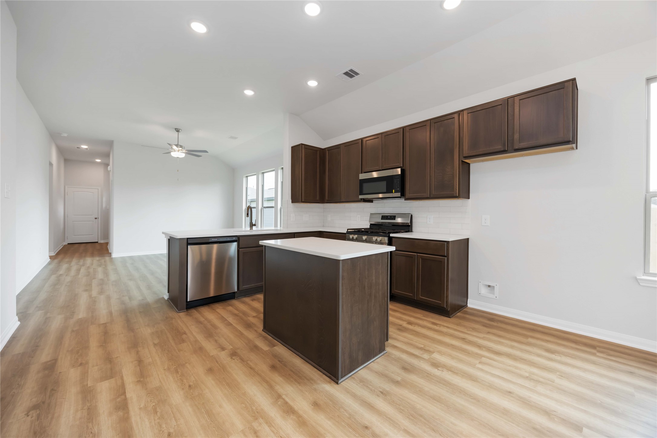 11752 Whirlaway Drive , Willis, TX, 77318 | 8737150 | Realty Texas LLC