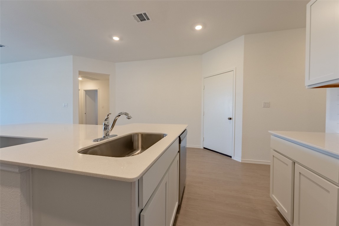 220 Camargue Drive , Hutto, TX, 78634 | 8104091 | Realty Texas LLC