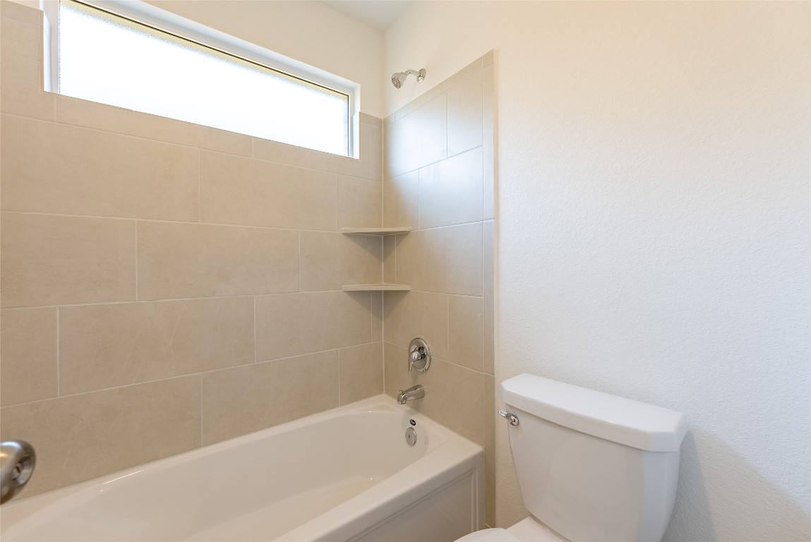 220 Camargue Drive , Hutto, TX, 78634 | 8104091 | Realty Texas LLC