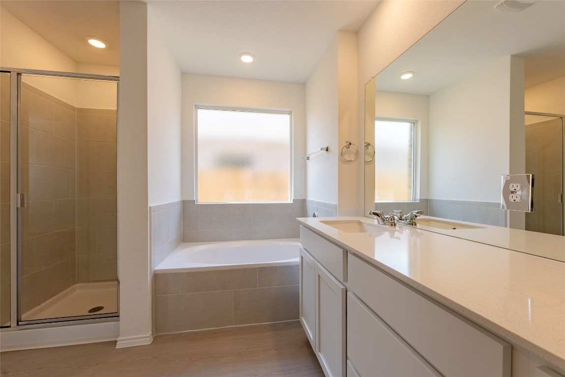 220 Camargue Drive , Hutto, TX, 78634 | 8104091 | Realty Texas LLC