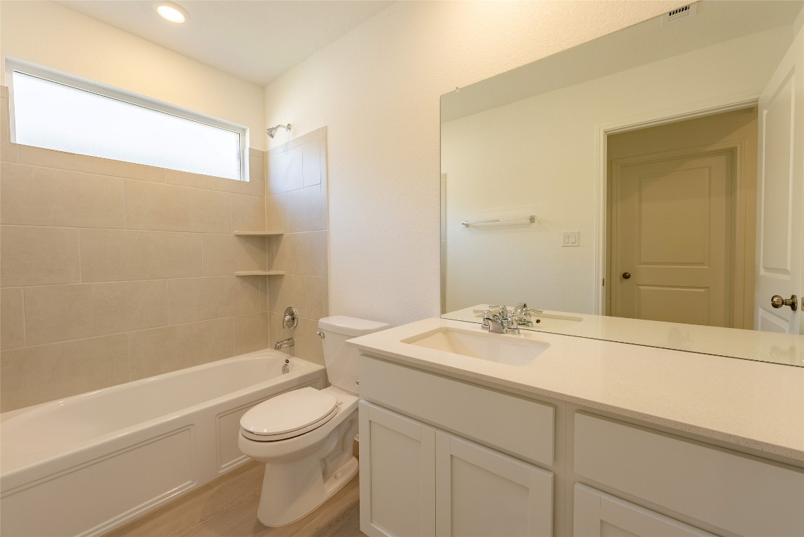 220 Camargue Drive , Hutto, TX, 78634 | 8104091 | Realty Texas LLC