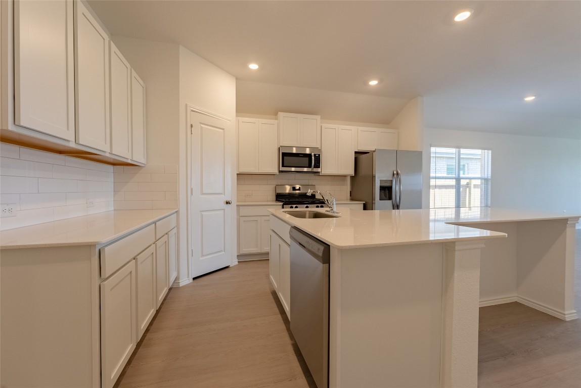 220 Camargue Drive , Hutto, TX, 78634 | 8104091 | Realty Texas LLC