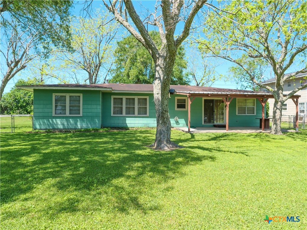 833 State Highway 172 , Ganado, TX, 77962 | 576776 | Realty Texas LLC