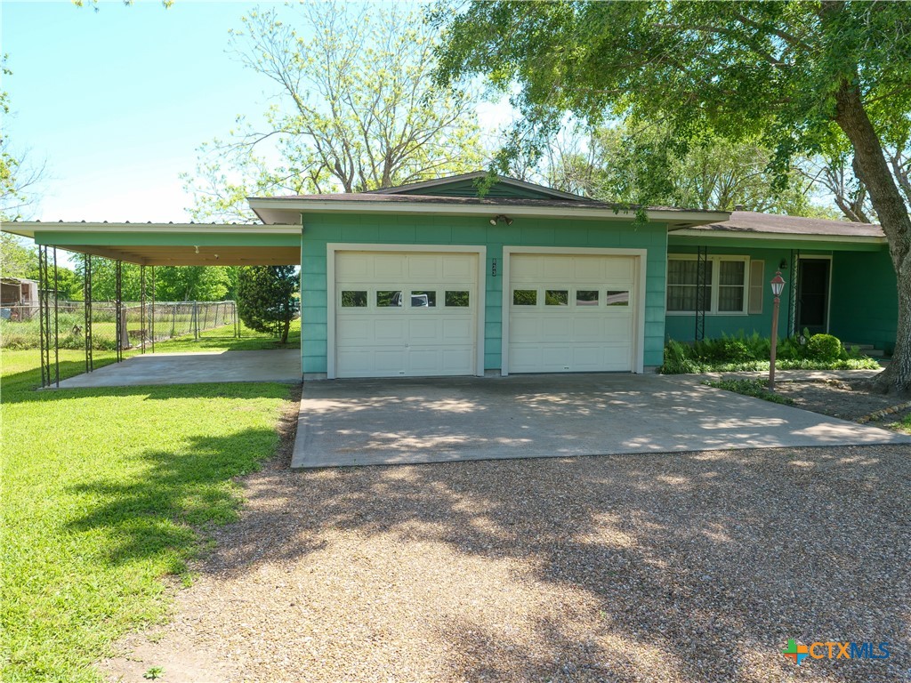 833 State Highway 172 , Ganado, TX, 77962 | 576776 | Realty Texas LLC