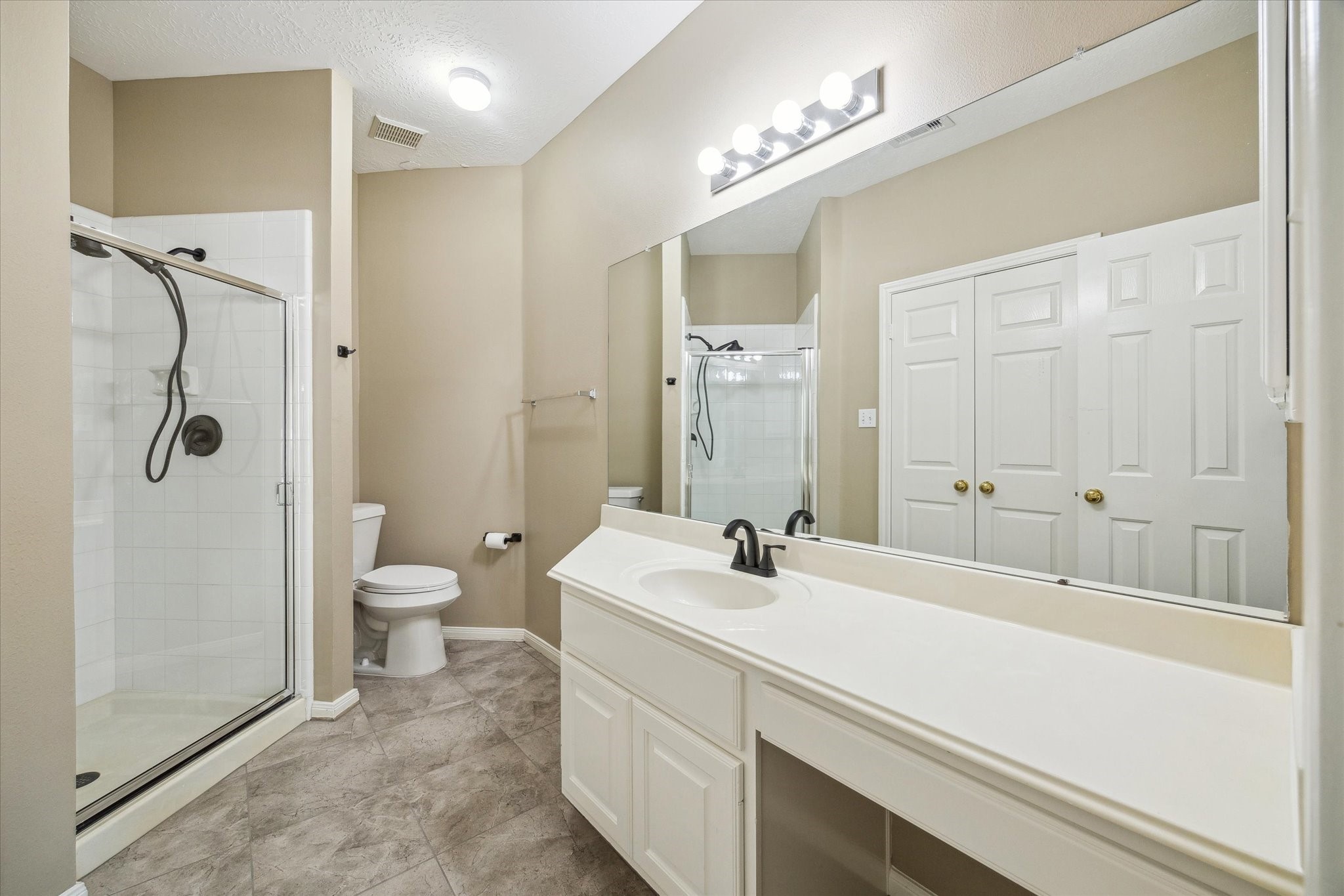 77 Parkway Place , Jersey Village, TX, 77040 | 63781680 | Realty Texas LLC
