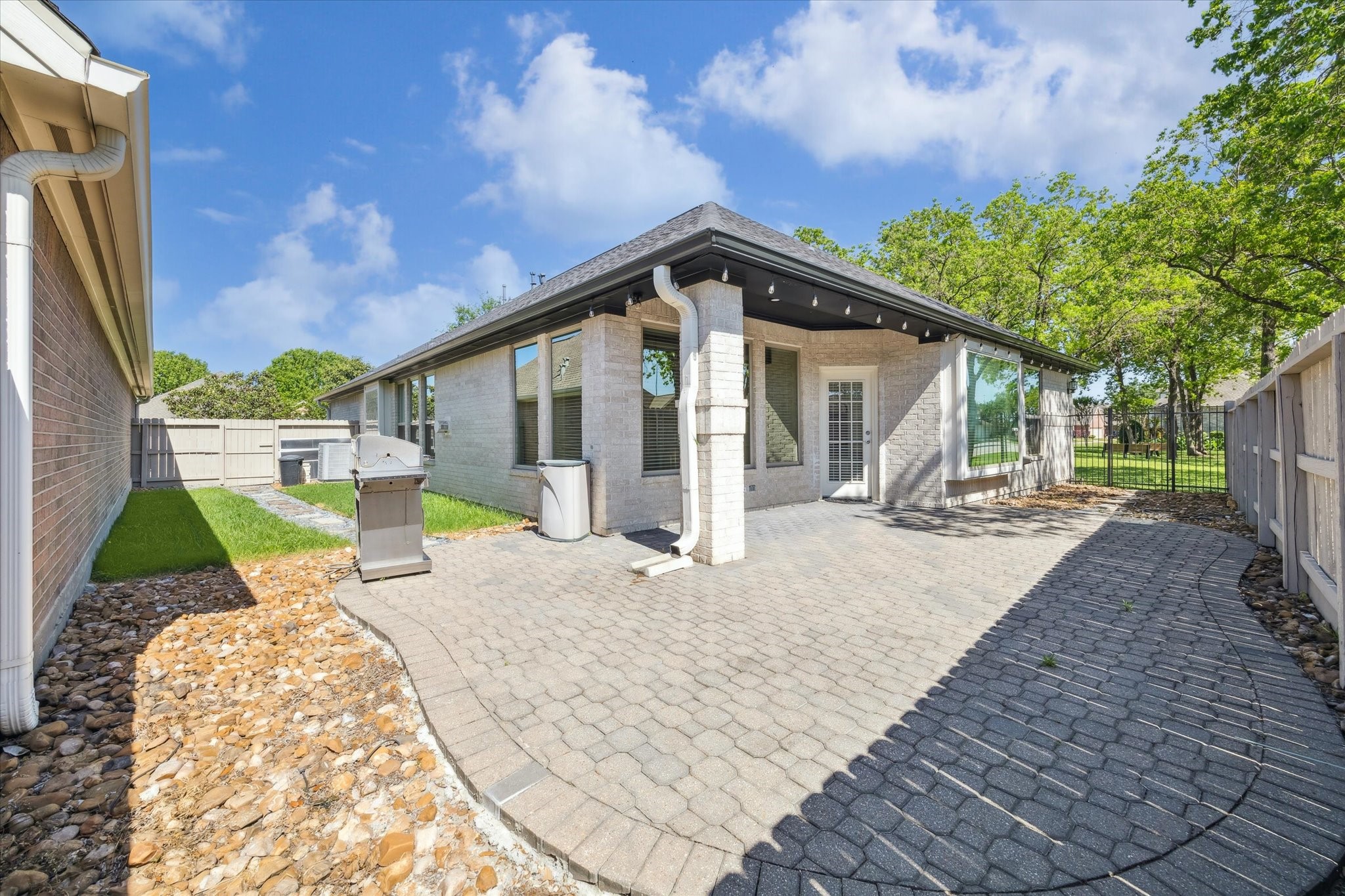77 Parkway Place , Jersey Village, TX, 77040 | 63781680 | Realty Texas LLC