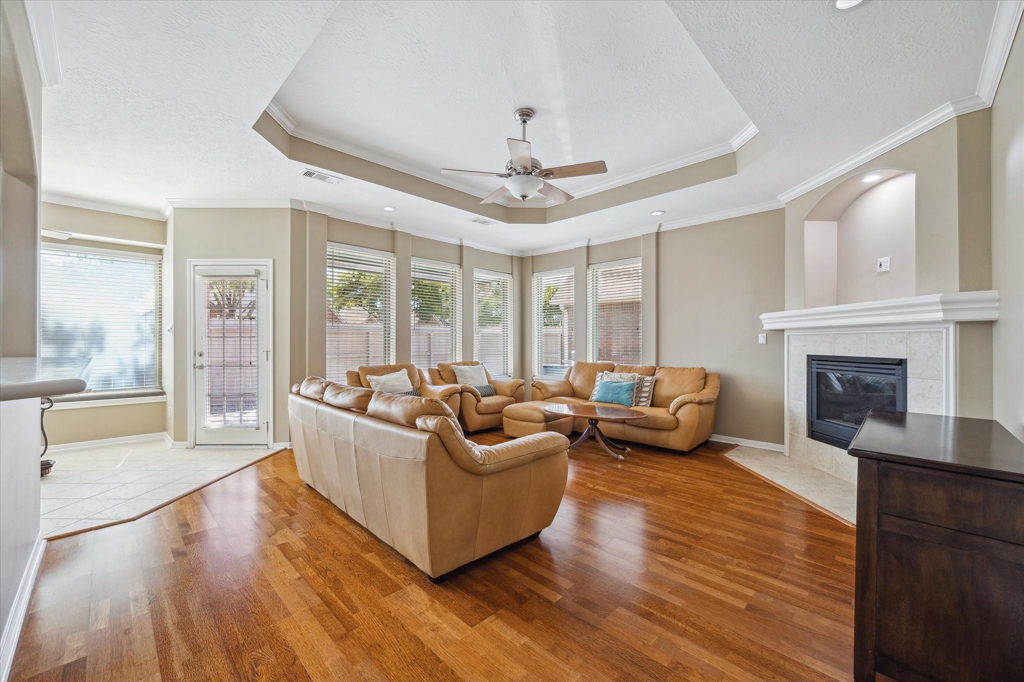 77 Parkway Place , Jersey Village, TX, 77040 | 63781680 | Realty Texas LLC