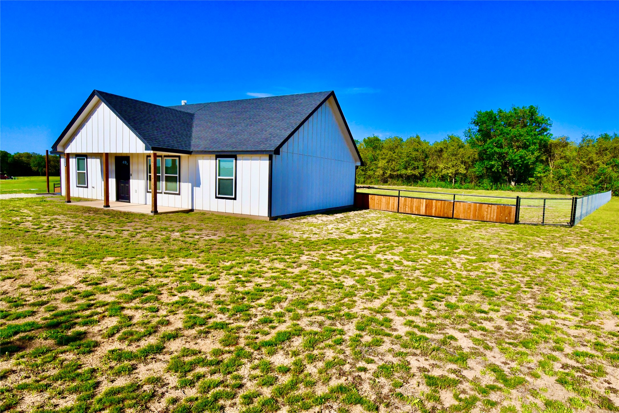 641 Elm Tree Court , Poolville, TX, 76487 | 20906464 | Realty Texas LLC