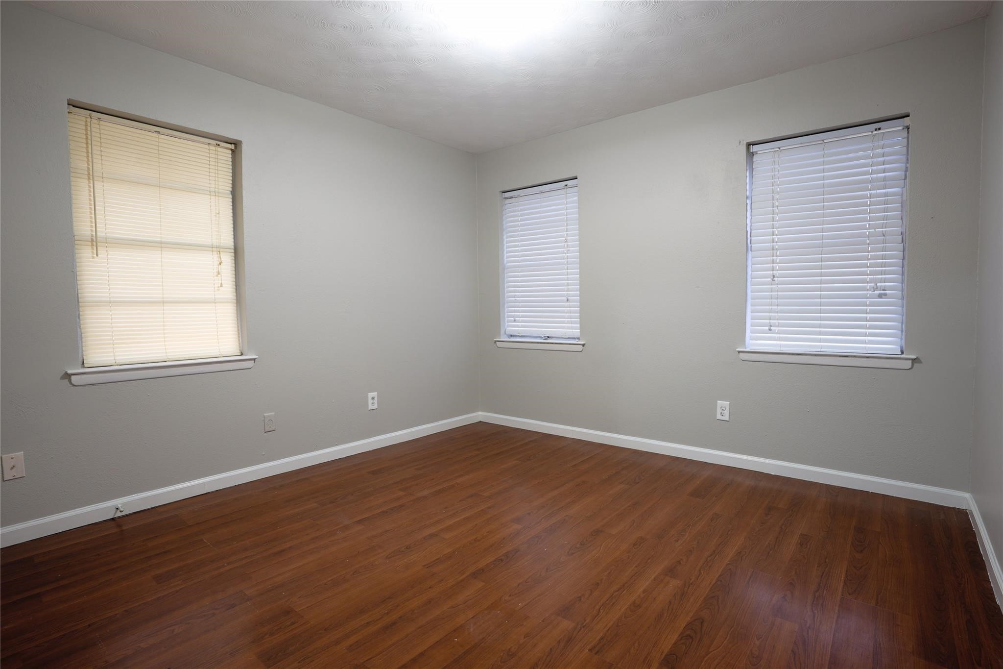 1103 S Carlton Street , Ennis, TX, 75119 | 20905133 | Realty Texas LLC