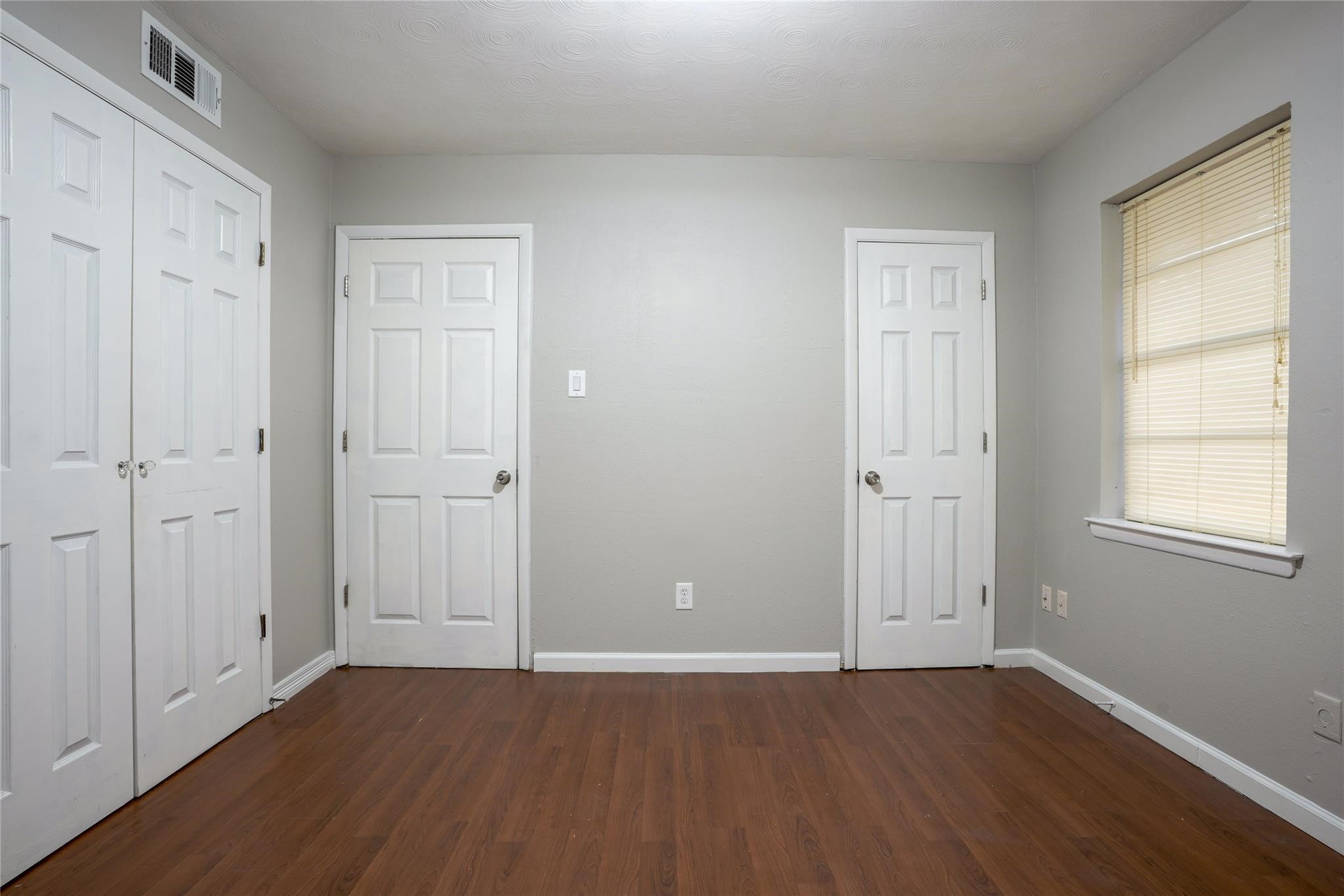 1103 S Carlton Street , Ennis, TX, 75119 | 20905133 | Realty Texas LLC