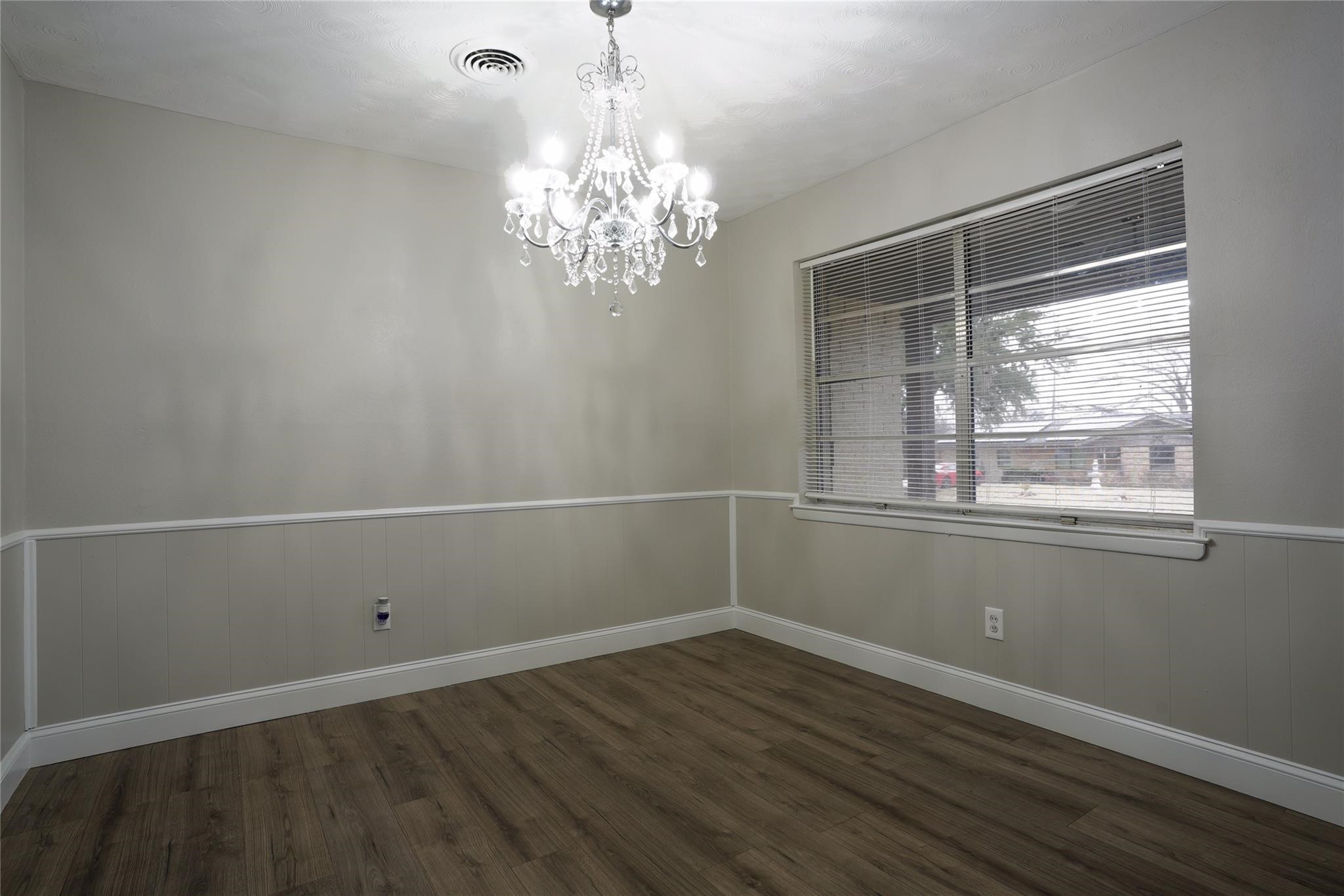 1103 S Carlton Street , Ennis, TX, 75119 | 20905133 | Realty Texas LLC
