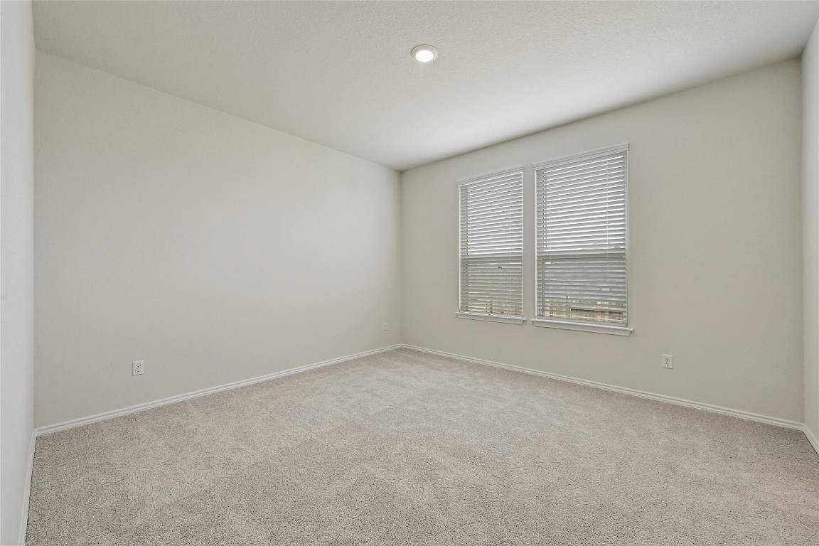 529 Tree Nut Loop , Buda, TX, 78610 | 3555630 | Realty Texas LLC