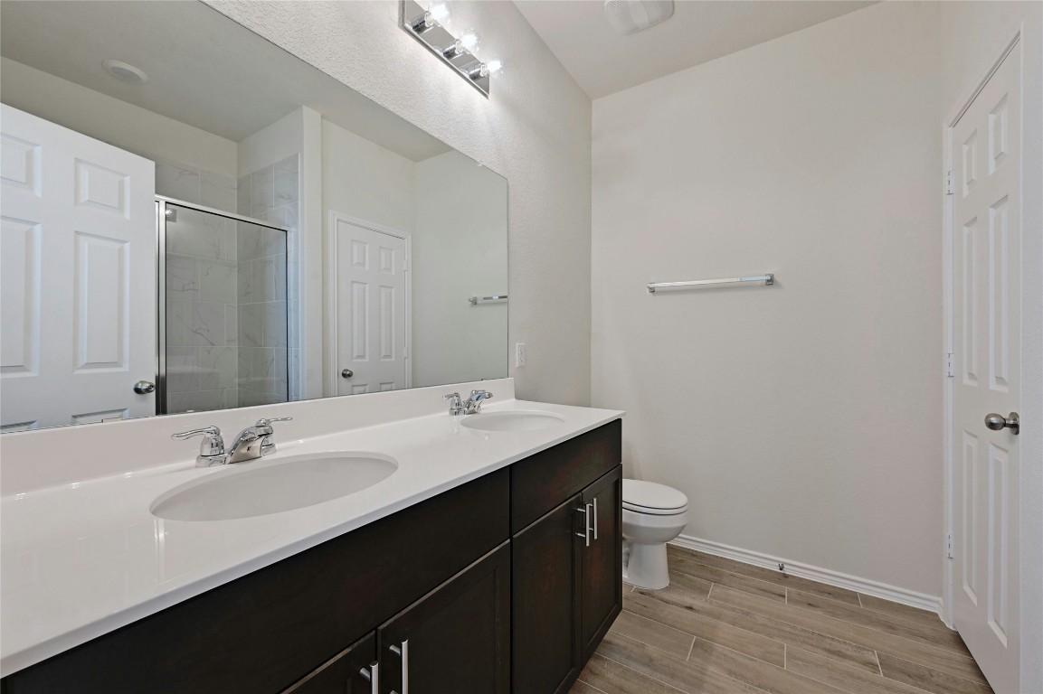 529 Tree Nut Loop , Buda, TX, 78610 | 3555630 | Realty Texas LLC