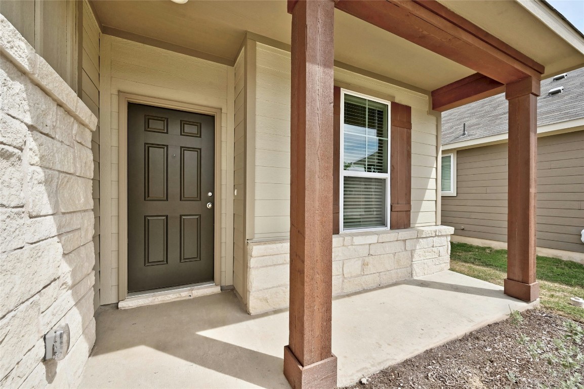 529 Tree Nut Loop , Buda, TX, 78610 | 3555630 | Realty Texas LLC