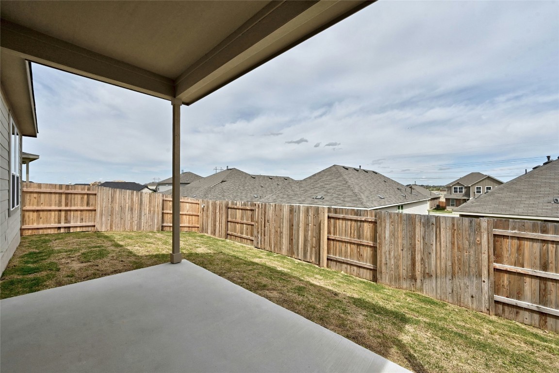 529 Tree Nut Loop , Buda, TX, 78610 | 3555630 | Realty Texas LLC