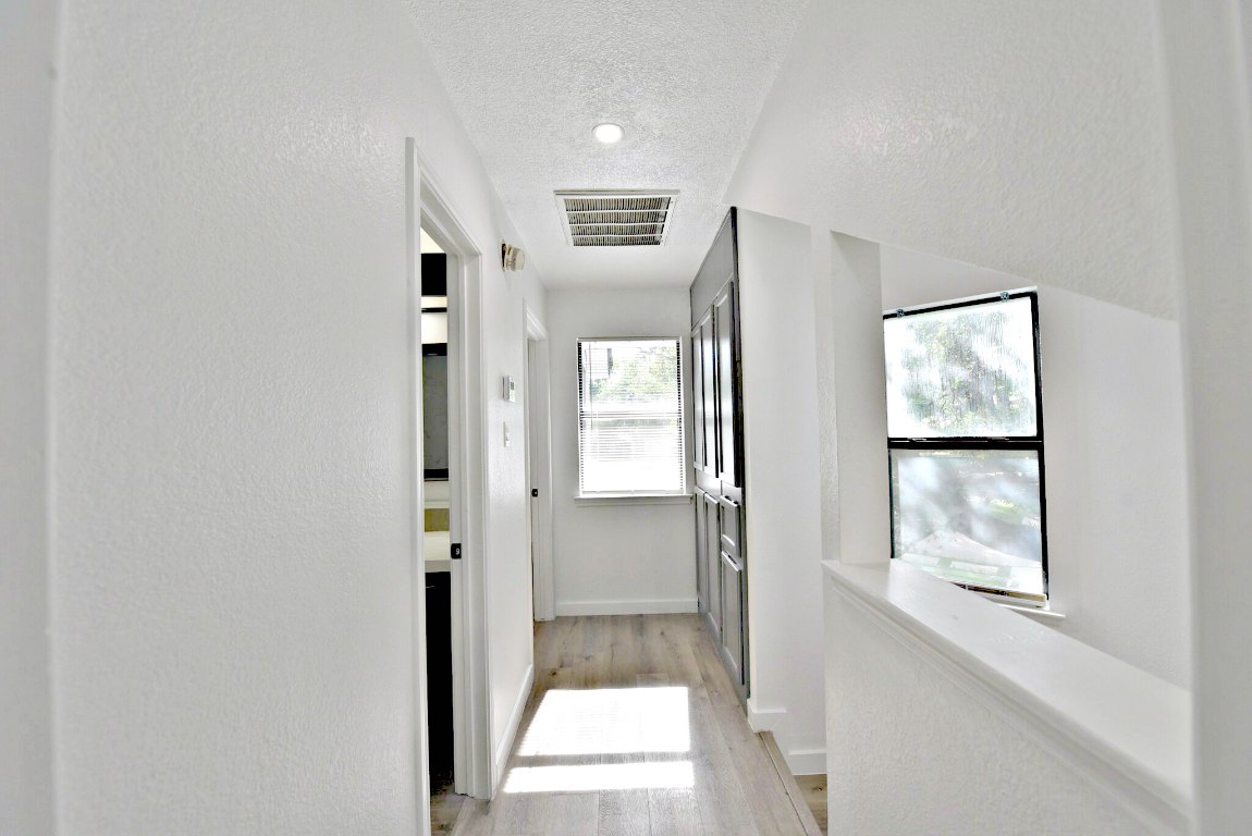 8102 Tuscarora Trail B , Austin, TX, 78729 | 1064178 | Realty Texas LLC