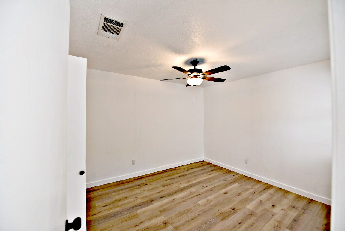 8102 Tuscarora Trail B , Austin, TX, 78729 | 1064178 | Realty Texas LLC