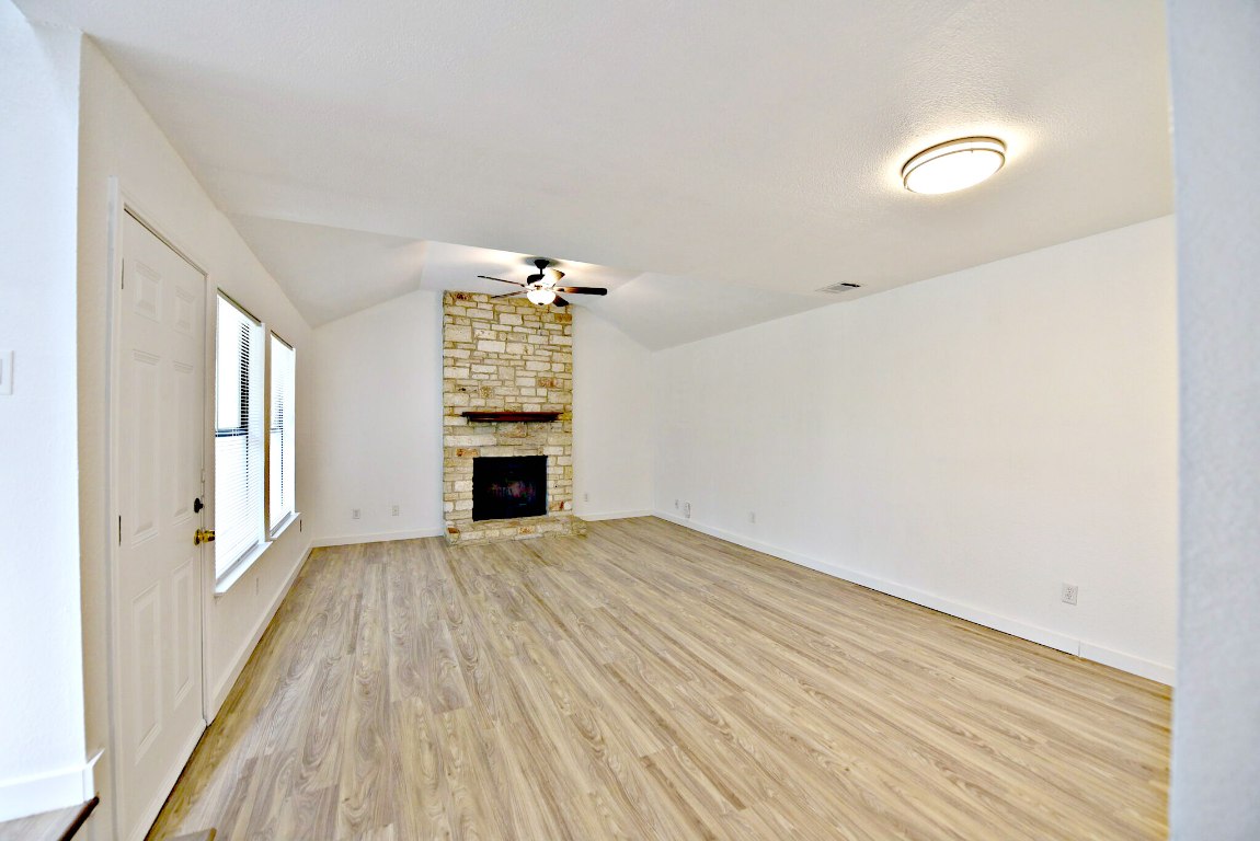 8102 Tuscarora Trail B , Austin, TX, 78729 | 1064178 | Realty Texas LLC