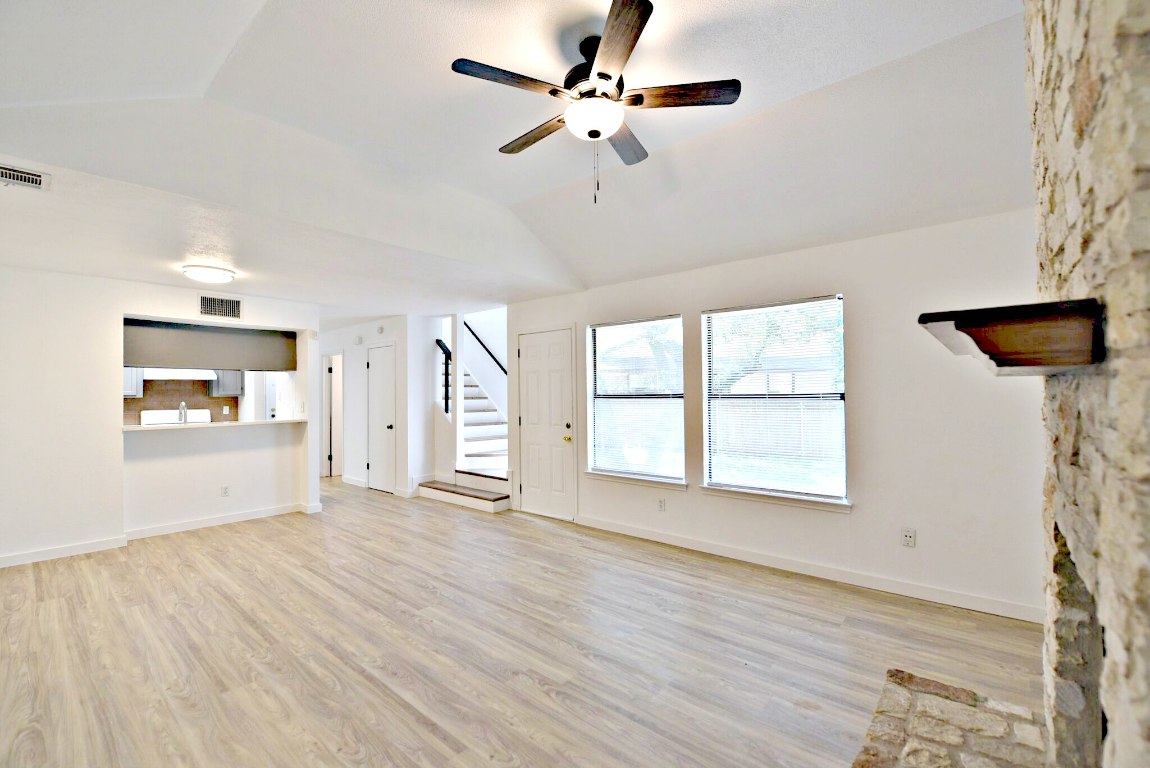 8102 Tuscarora Trail B , Austin, TX, 78729 | 1064178 | Realty Texas LLC