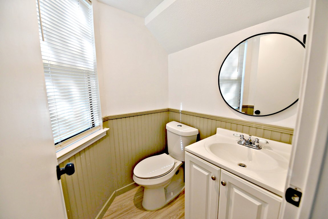8102 Tuscarora Trail B , Austin, TX, 78729 | 1064178 | Realty Texas LLC