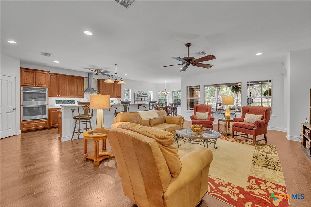 116 Hacienda Heights Cove , Georgetown, TX, 78633 | 576687 | Realty Texas LLC