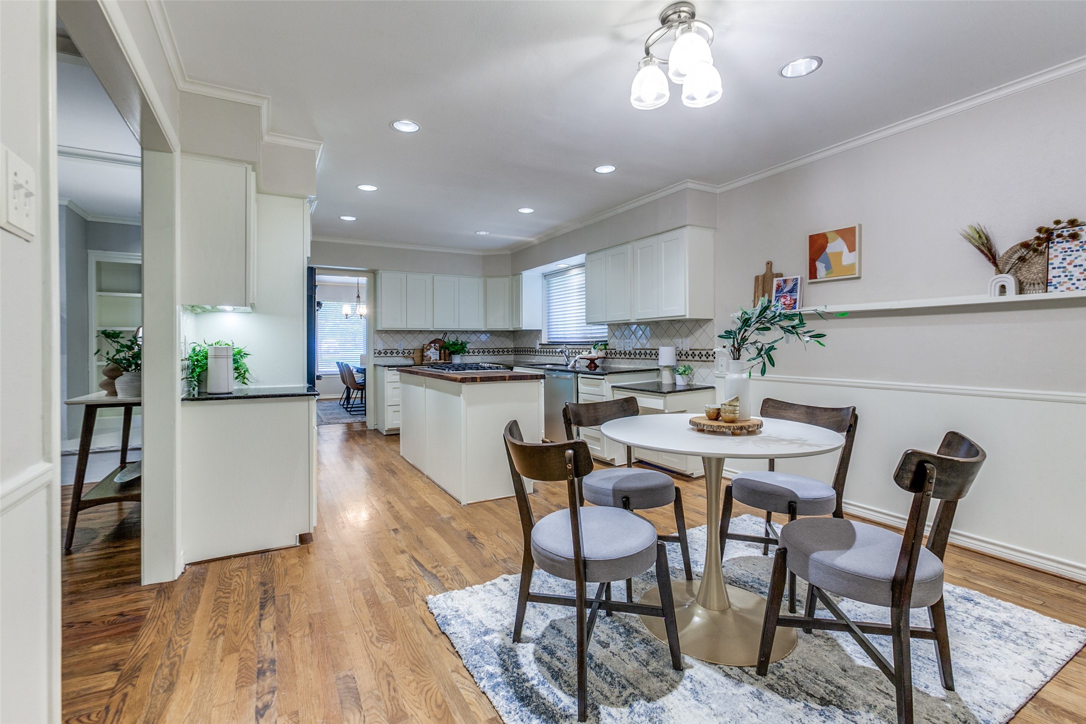 13852 Sprucewood Drive , Dallas, TX, 75240 | 20906729 | Realty Texas LLC