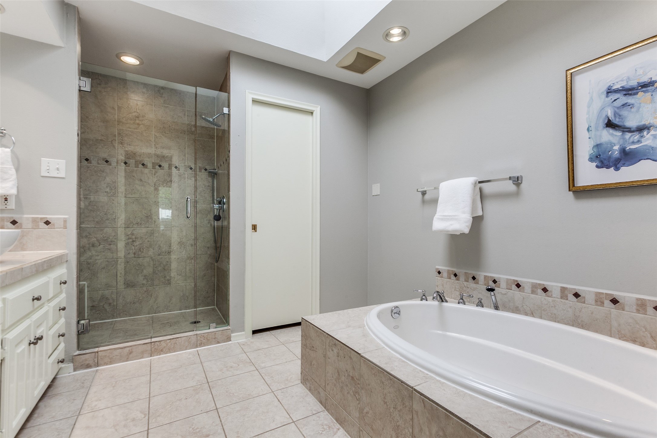 13852 Sprucewood Drive , Dallas, TX, 75240 | 20906729 | Realty Texas LLC