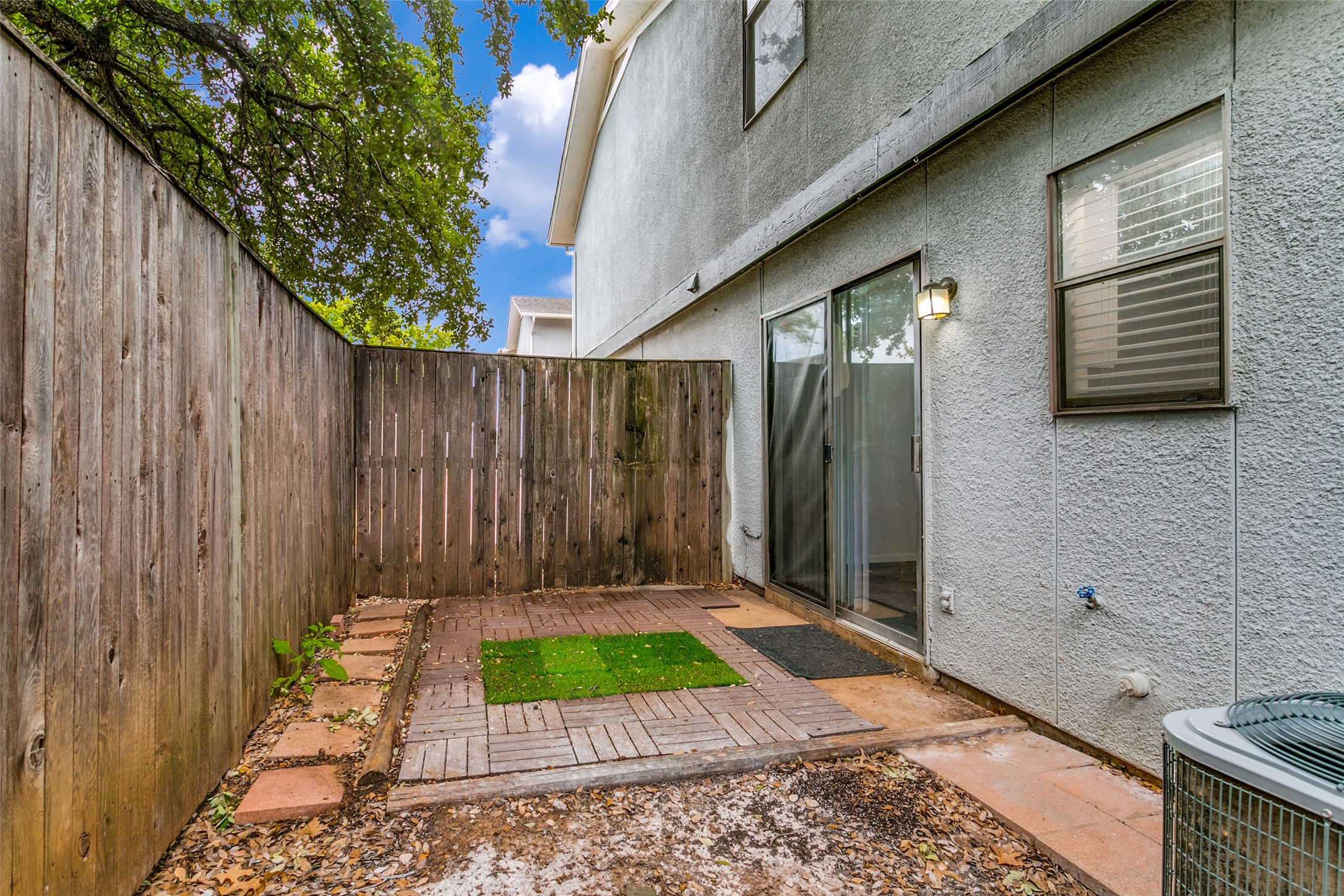 620 Ridgeline Drive , Hurst, TX, 76053 | 20897985 | Realty Texas LLC