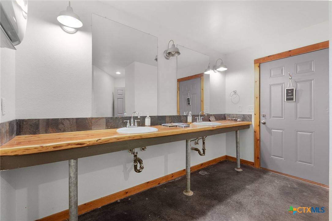 92 Acres N US Highway 281, Lampasas, TX, 76550 | 576926 | Realty Texas LLC