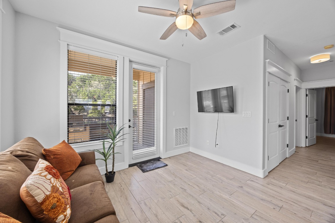 17708 Maritime Point Drive 301 , Jonestown, TX, 78645 | 9647249 | Realty Texas LLC