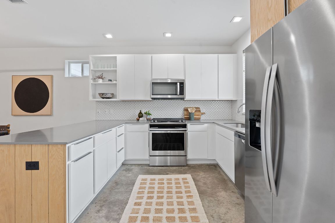 705 N Bluff Drive 14 , Austin, TX, 78745 | 8556198 | Realty Texas LLC