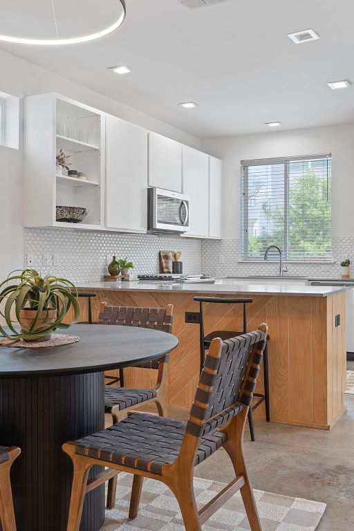 705 N Bluff Drive 14 , Austin, TX, 78745 | 8556198 | Realty Texas LLC