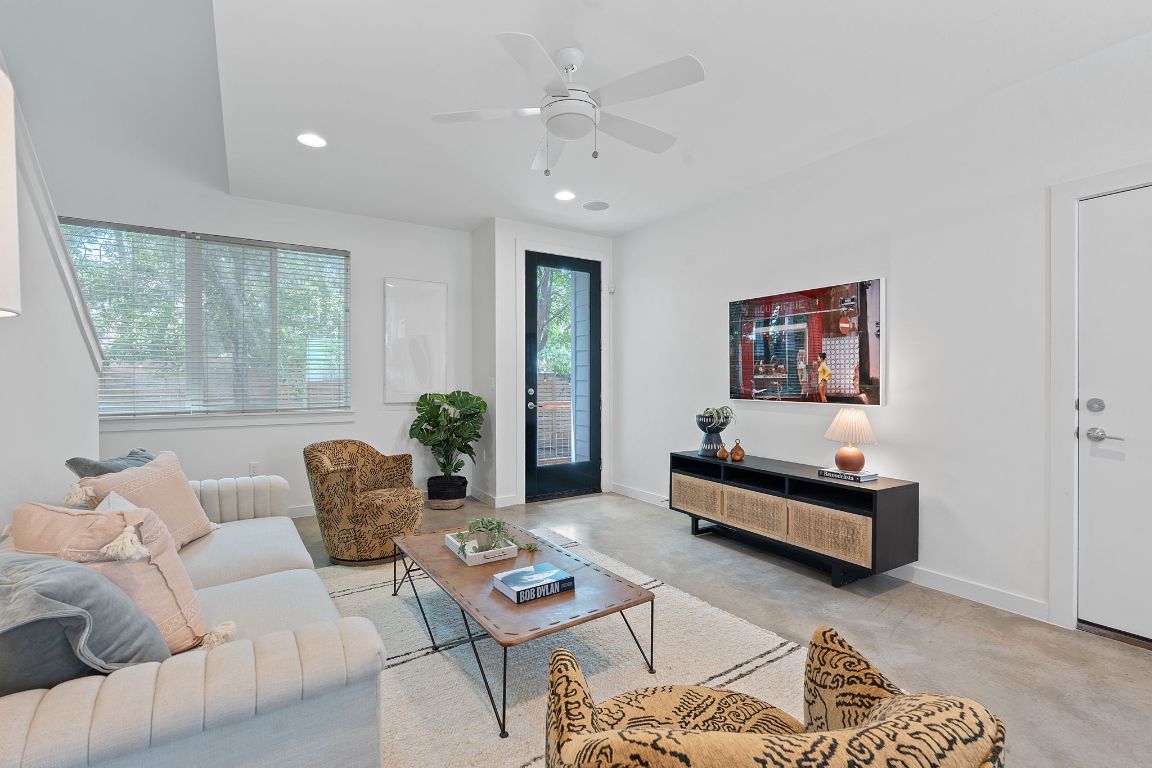 705 N Bluff Drive 14 , Austin, TX, 78745 | 8556198 | Realty Texas LLC