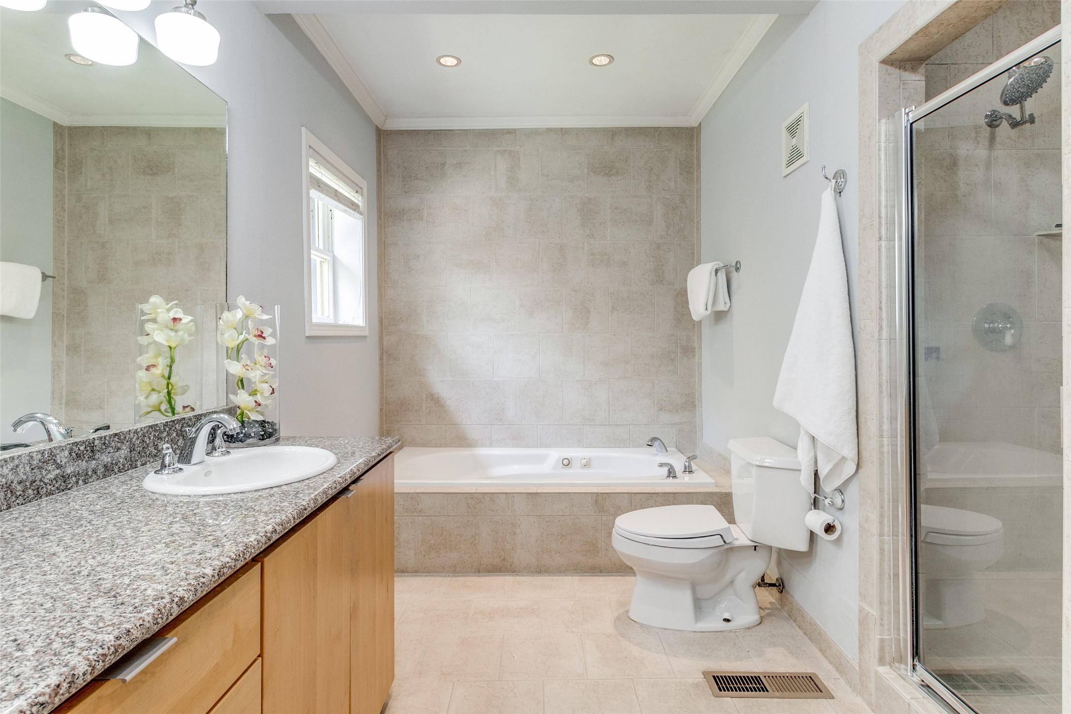 703 Valencia Street , Dallas, TX, 75223 | 20897549 | Realty Texas LLC